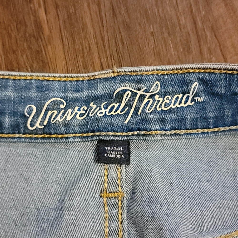 Universal Thread High Rise Skinny - Picture 2 of 3